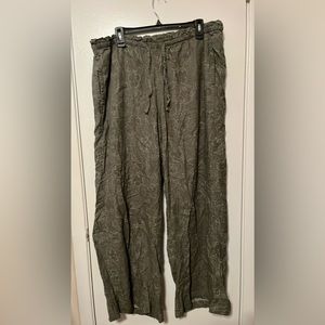 Green wide leg pants